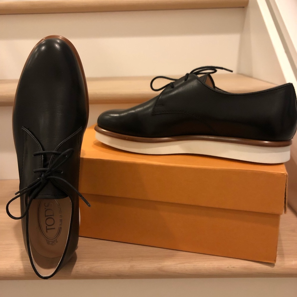 NEW Tod’s leather lace-up black shoes, EU 39.5